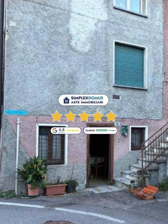 appartamento in vendita a Colico in zona Curcio