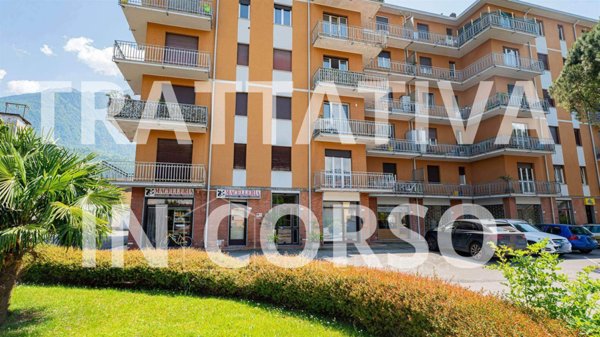 appartamento in vendita a Colico in zona Villatico