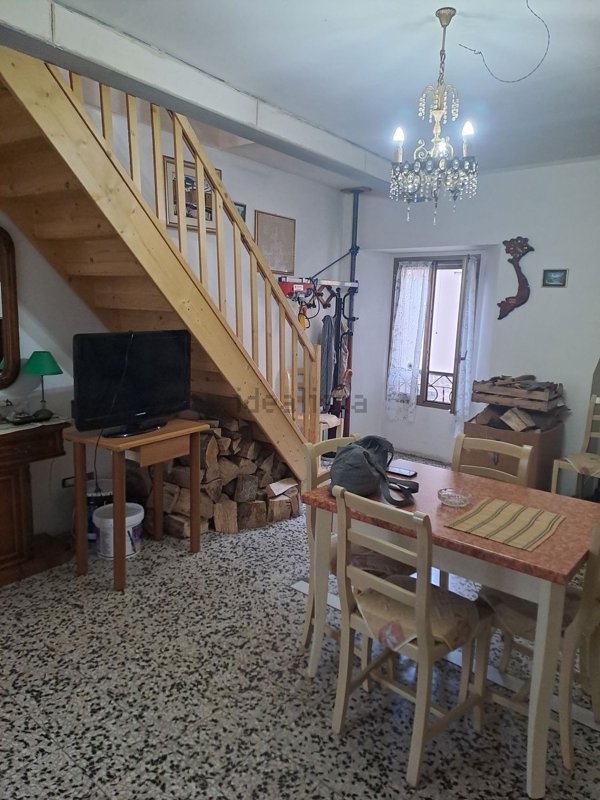 appartamento in vendita a Colico in zona Villatico