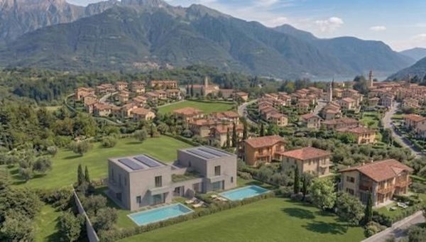 casa indipendente in vendita a Colico