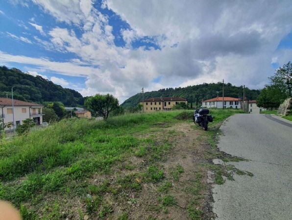 negozio in vendita a Colle Brianza in zona Nava