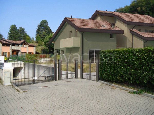 appartamento in vendita a Colle Brianza