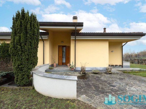 casa indipendente in vendita a Colle Brianza in zona Cagliano
