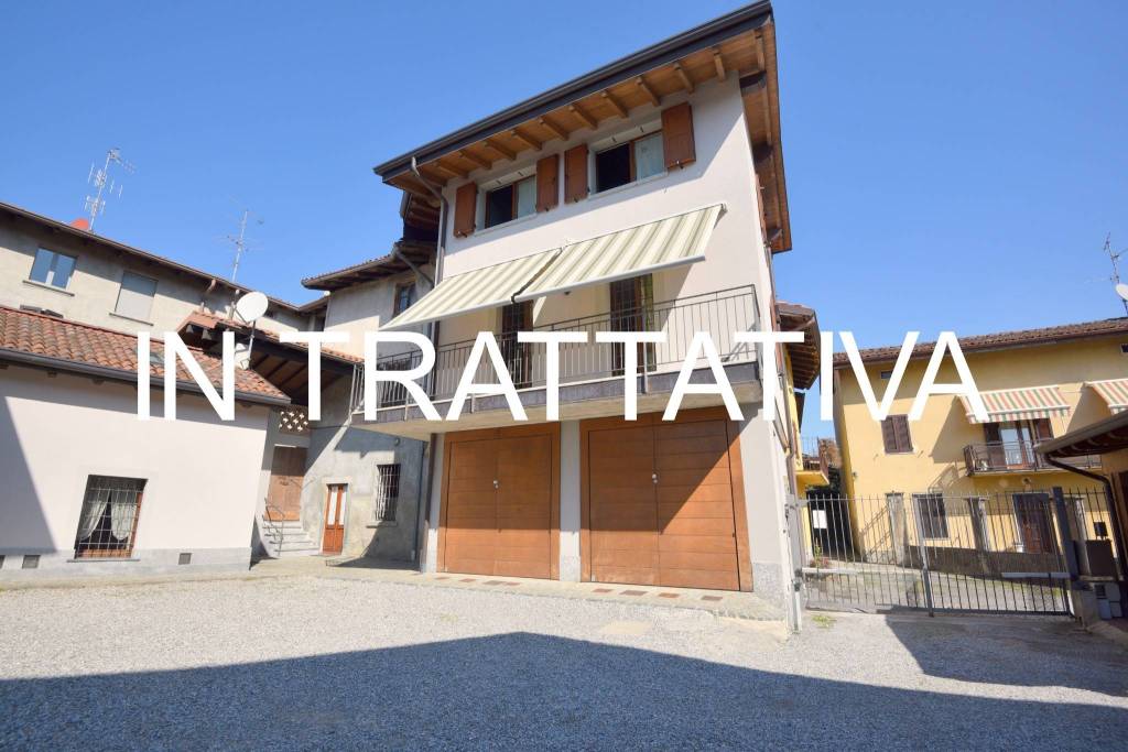 casa indipendente in vendita a Colle Brianza in zona Ravellino