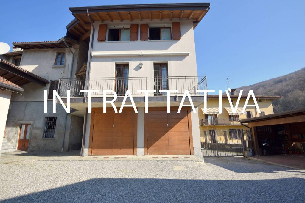 casa indipendente in vendita a Colle Brianza in zona Ravellino