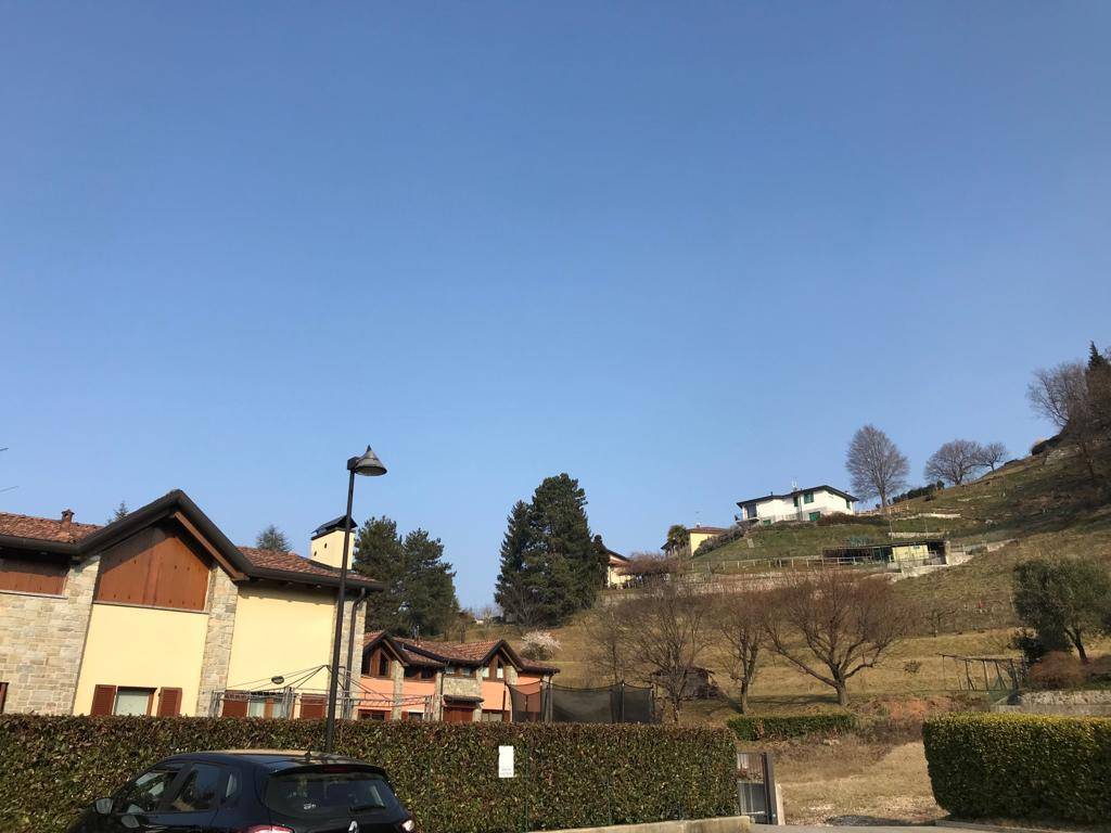 appartamento in vendita a Colle Brianza