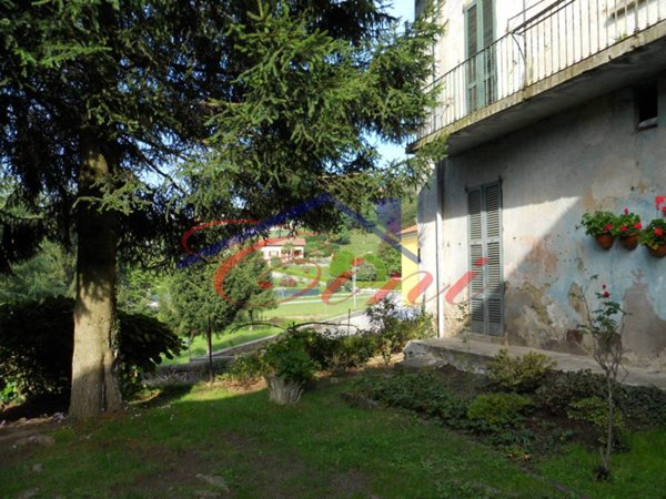 casa indipendente in vendita a Colle Brianza in zona Nava