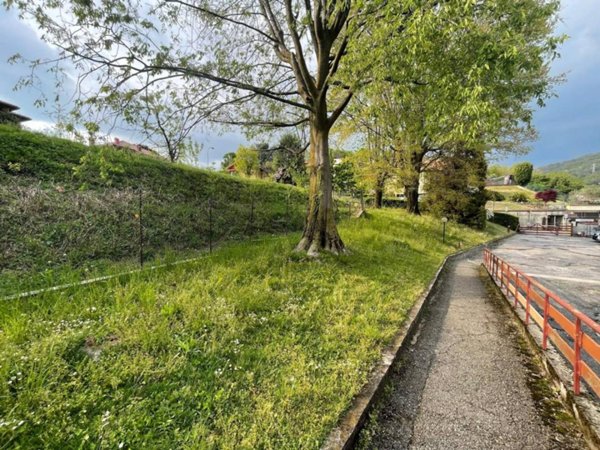 appartamento in vendita a Colle Brianza