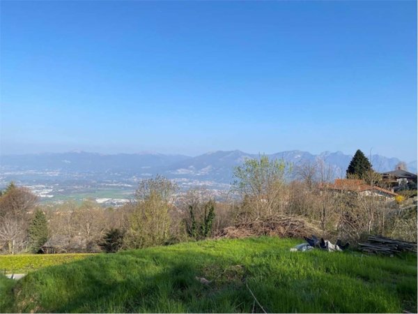 monolocale in vendita a Colle Brianza in zona Scerizza