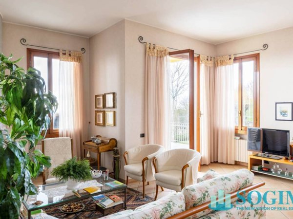 casa indipendente in vendita a Colle Brianza in zona Cagliano