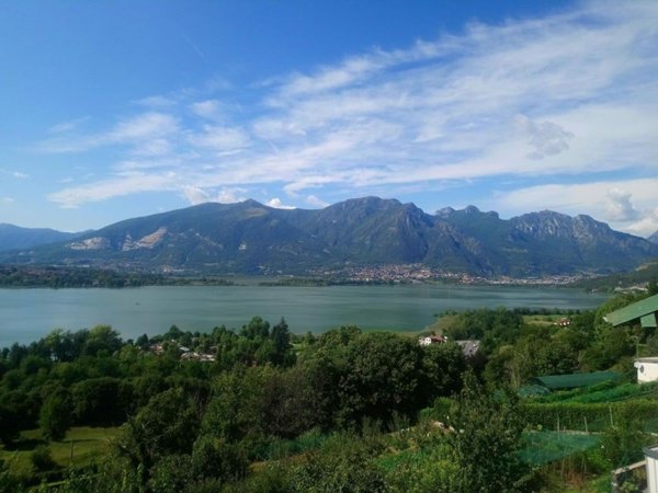 casa indipendente in vendita a Colle Brianza