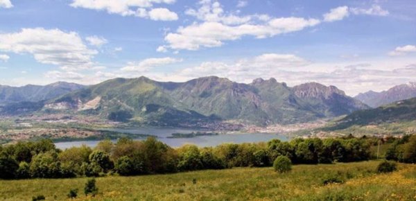 terreno edificabile in vendita a Colle Brianza in zona Ravellino