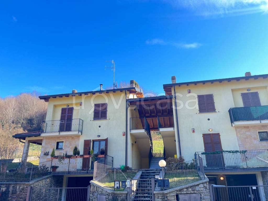 appartamento in vendita a Colle Brianza