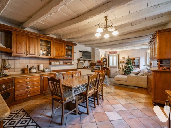 casa indipendente in vendita a Colle Brianza in zona Nava