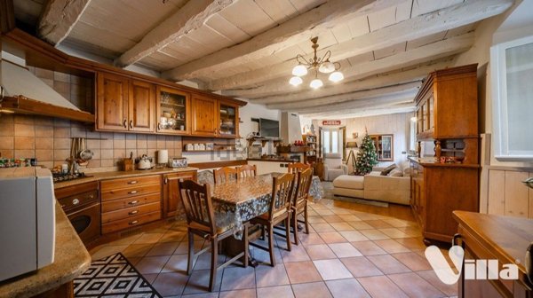 casa indipendente in vendita a Colle Brianza in zona Nava