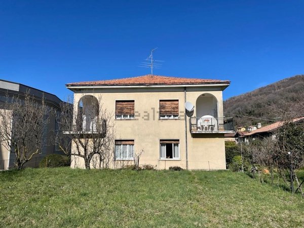 appartamento in vendita a Colle Brianza
