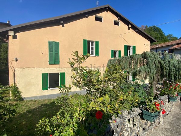 casa indipendente in vendita a Colle Brianza in zona Nava