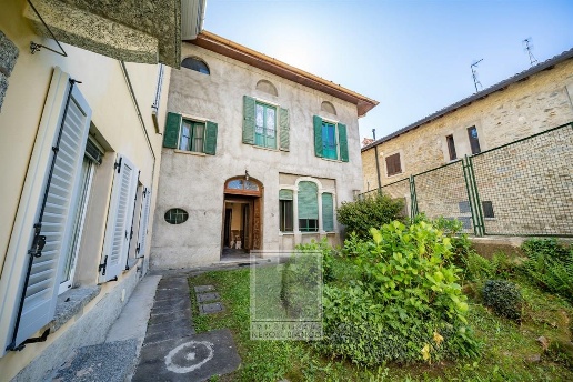 casa semindipendente in vendita a Colle Brianza in zona Ravellino