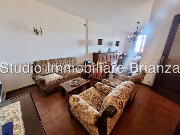 appartamento in vendita a Colle Brianza in zona Ravellino