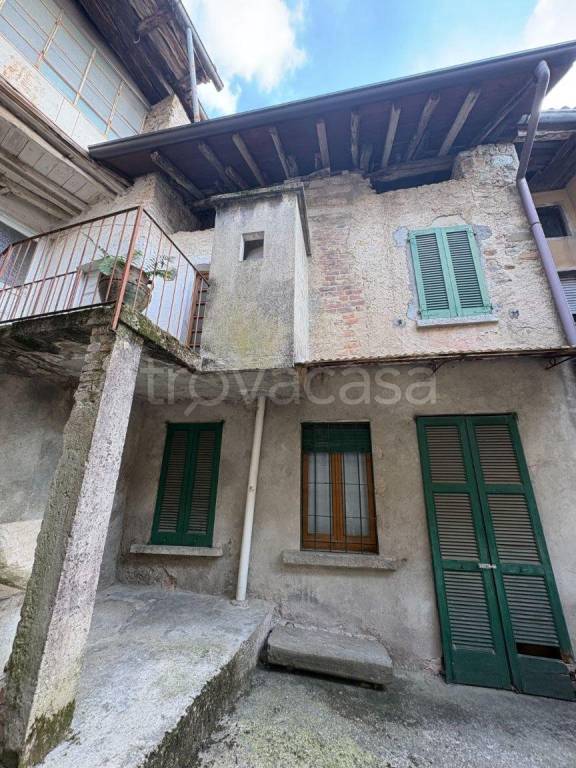 casa indipendente in vendita a Colle Brianza in zona Ravellino