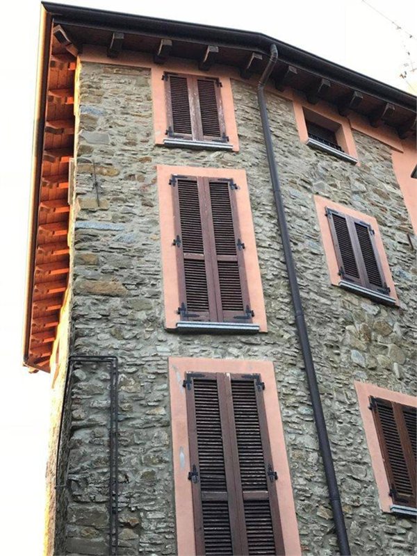 appartamento in vendita a Colle Brianza in zona Ravellino