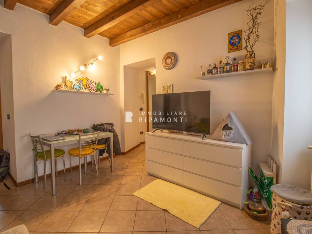 appartamento in vendita a Colle Brianza in zona Ravellino