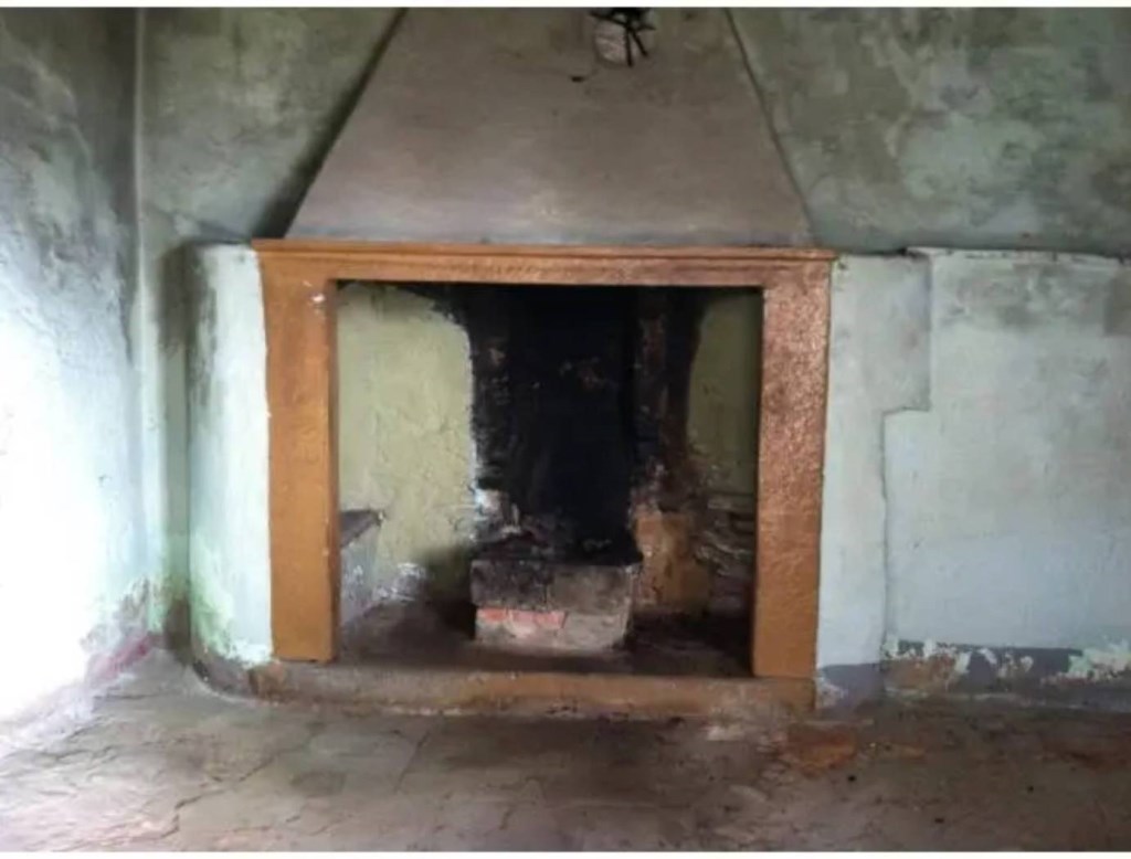 casa indipendente in vendita a Colle Brianza in zona Giovenzana