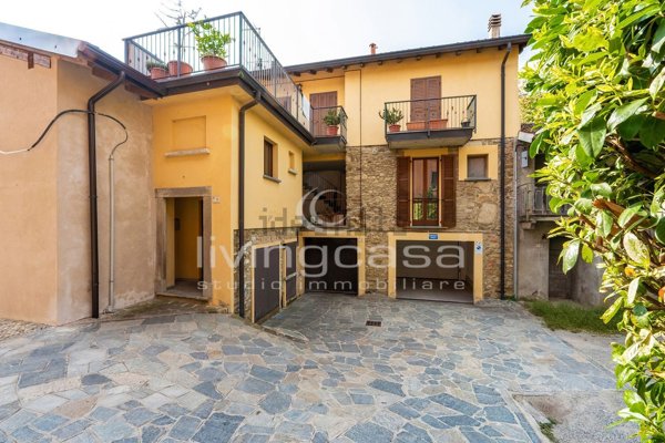 appartamento in vendita a Colle Brianza in zona Nava