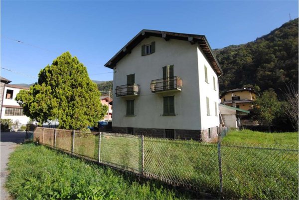casa indipendente in vendita a Cortenova