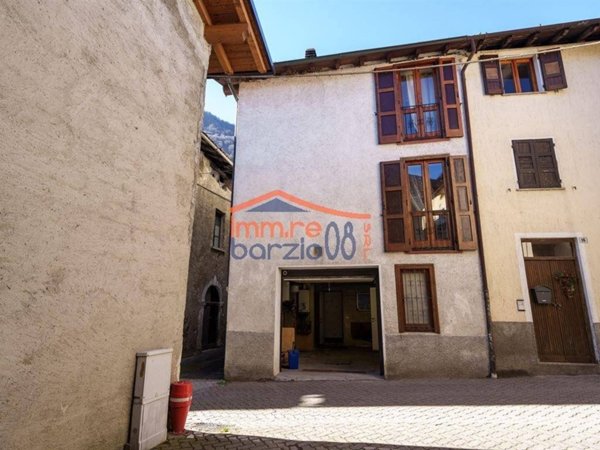 casa indipendente in vendita a Cortenova