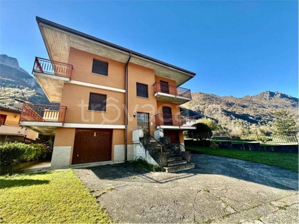 casa indipendente in vendita a Cortenova