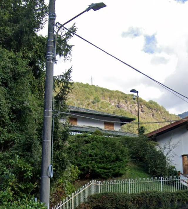 casa indipendente in vendita a Cortenova