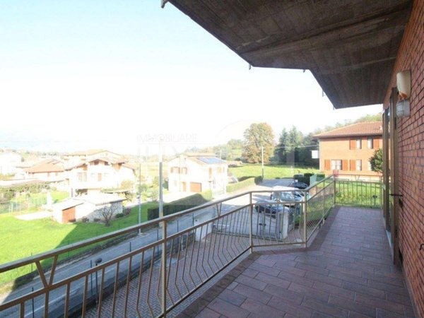 appartamento in vendita a Costa Masnaga