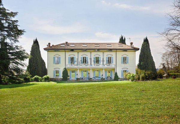 villa in vendita a Costa Masnaga