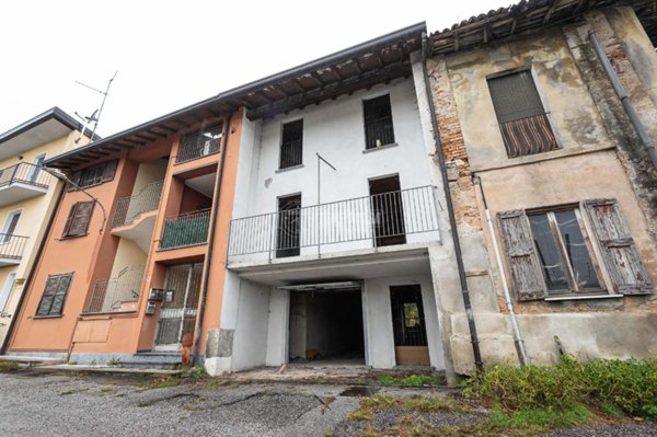 casa indipendente in vendita a Costa Masnaga