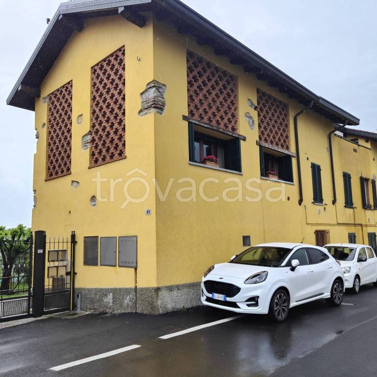 appartamento in vendita a Costa Masnaga