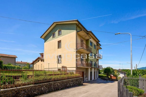 casa indipendente in vendita a Costa Masnaga
