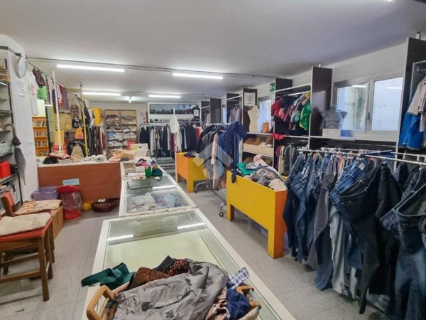 negozio in vendita a Costa Masnaga