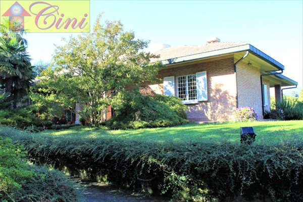 casa indipendente in vendita a Costa Masnaga