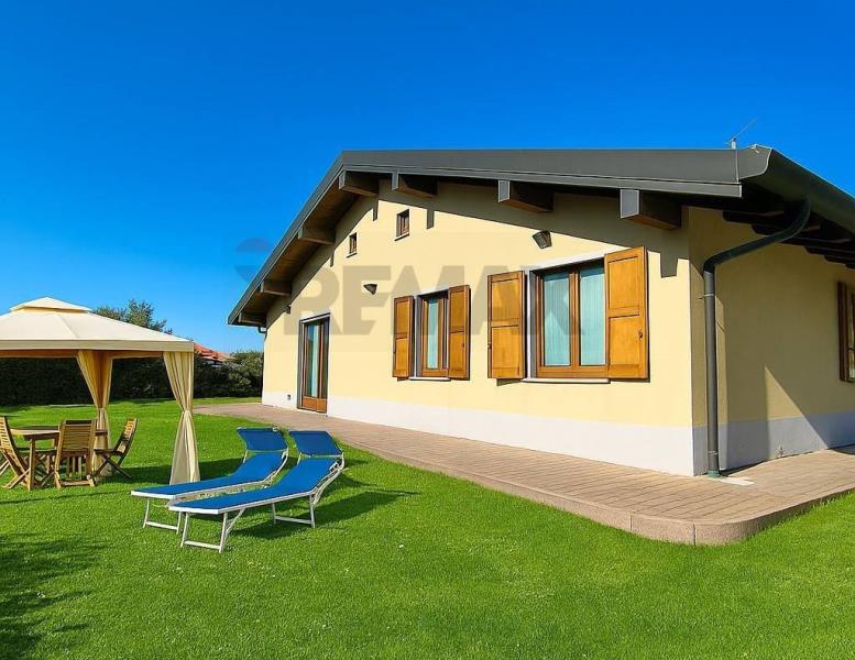 casa indipendente in vendita a Costa Masnaga