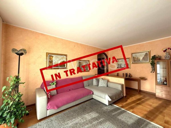 appartamento in vendita a Costa Masnaga