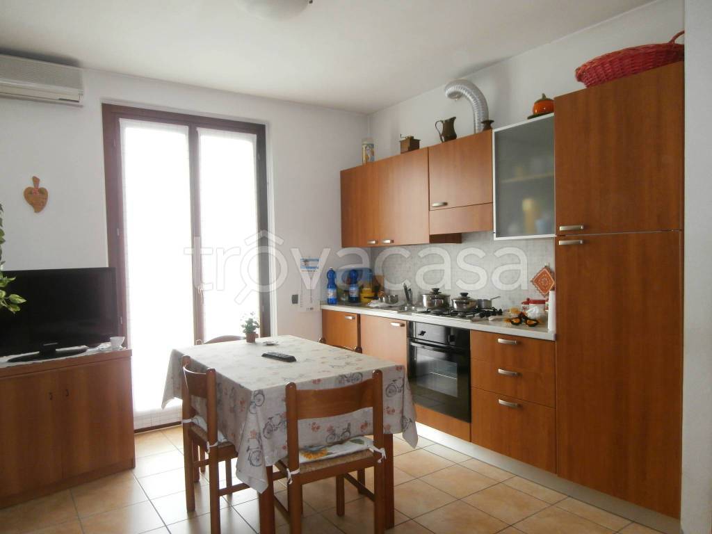 appartamento in vendita a Costa Masnaga