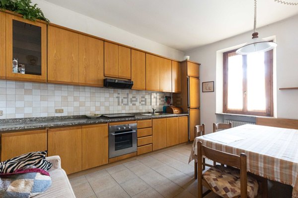 appartamento in vendita a Costa Masnaga