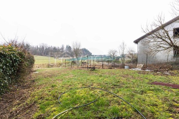 appartamento in vendita a Costa Masnaga