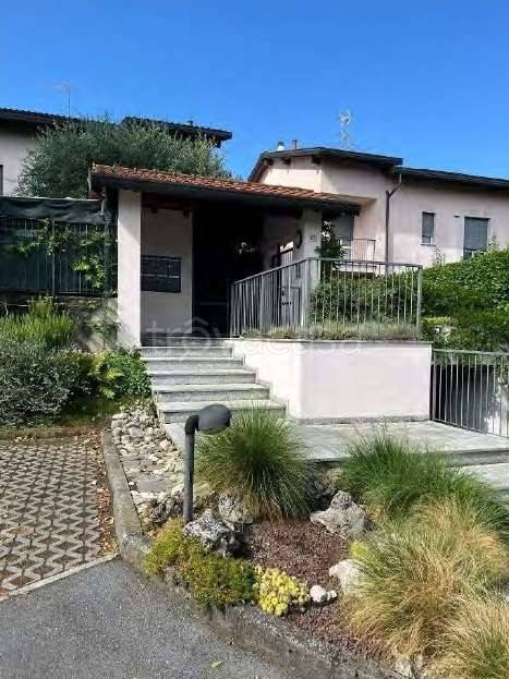 appartamento in vendita a Costa Masnaga