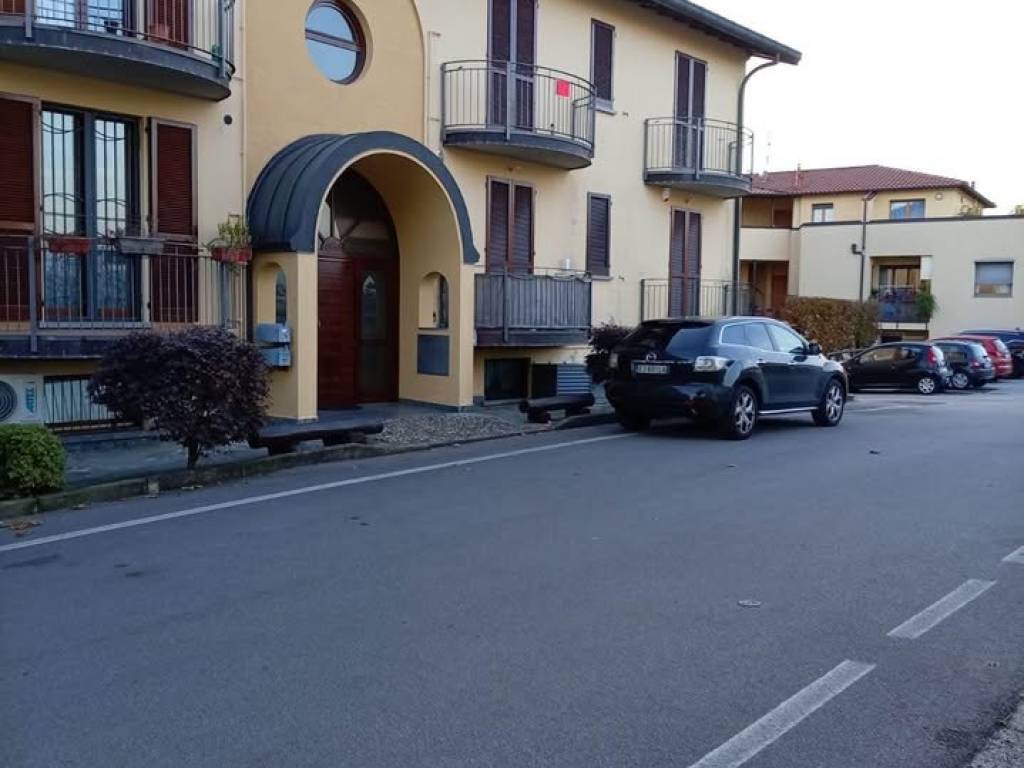 appartamento in vendita a Costa Masnaga
