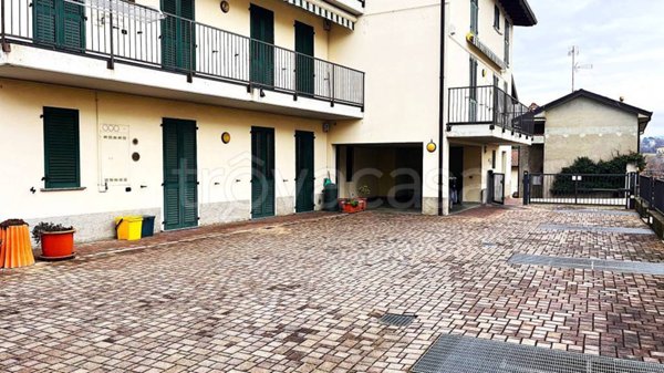 appartamento in vendita a Costa Masnaga