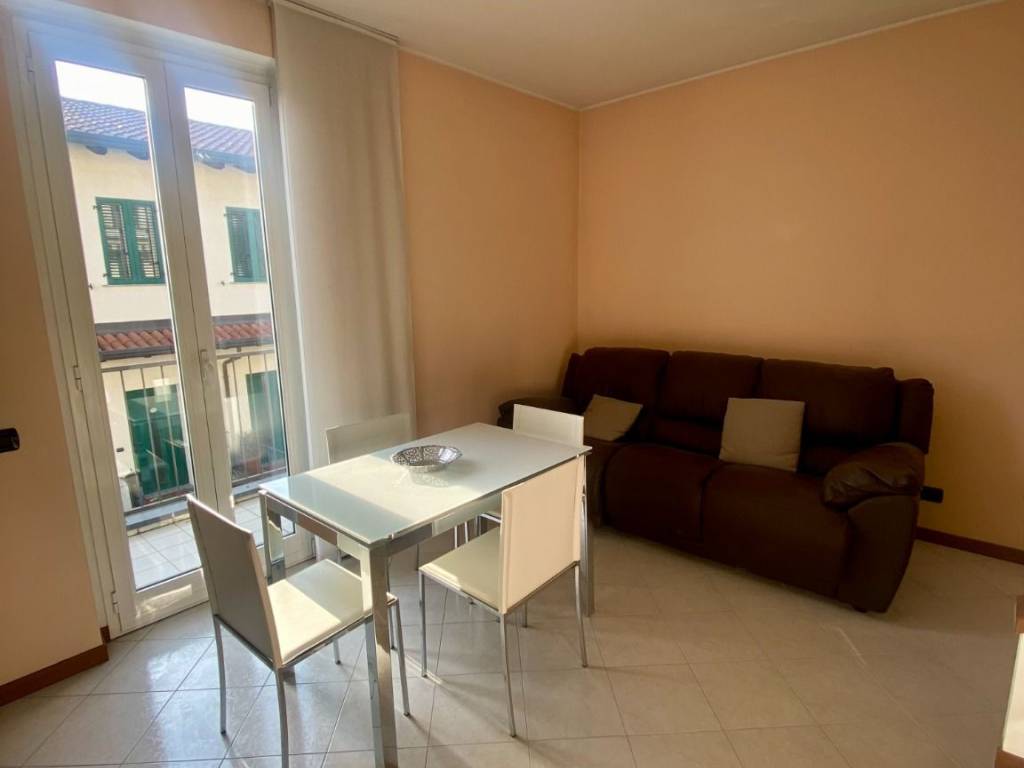 appartamento in vendita a Costa Masnaga