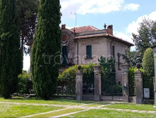 casa indipendente in vendita a Costa Masnaga