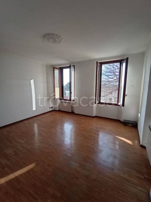 appartamento in vendita a Costa Masnaga